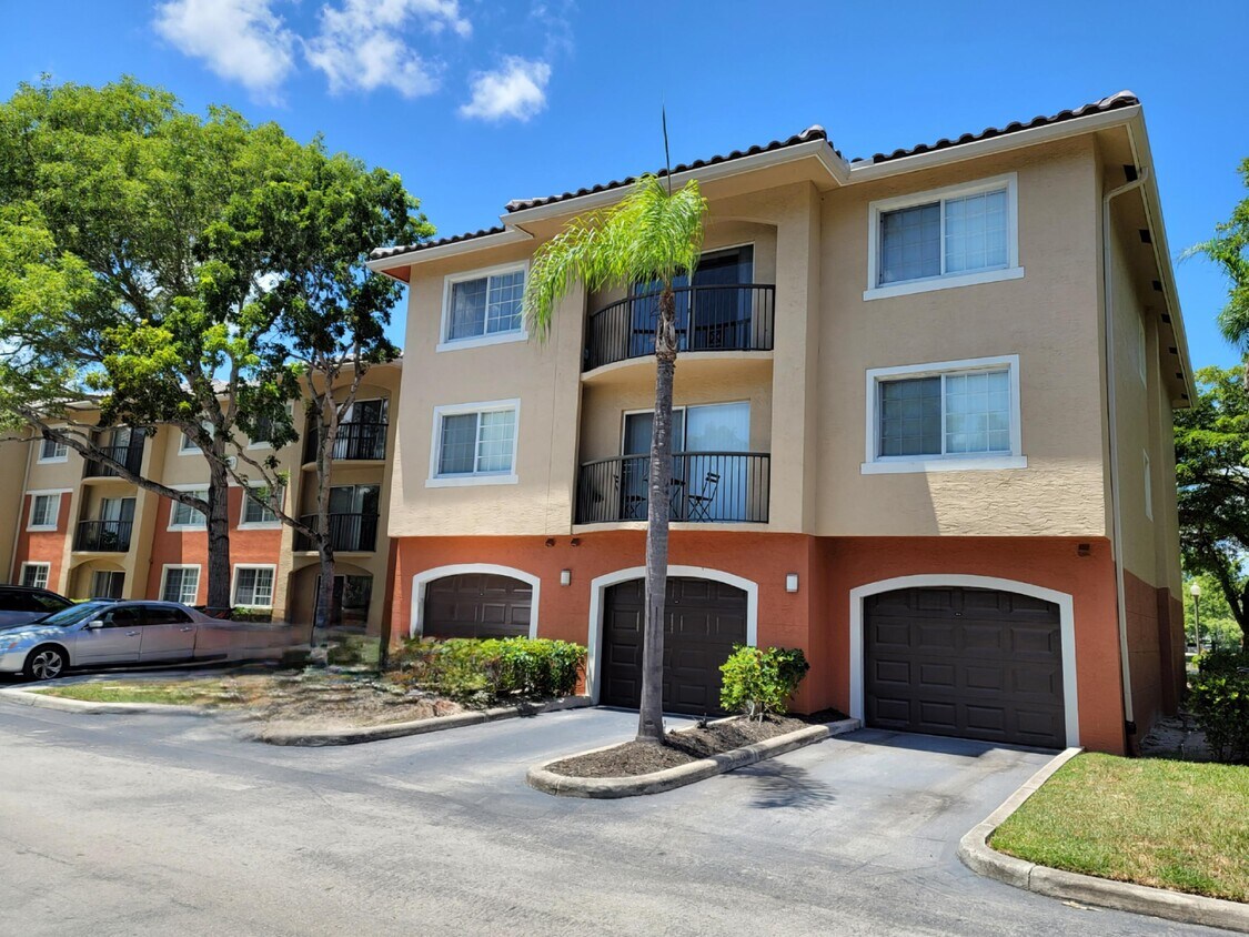 4163 N Haverhill Rd Unit 1204, West Palm Beach, FL 33417 Condo for