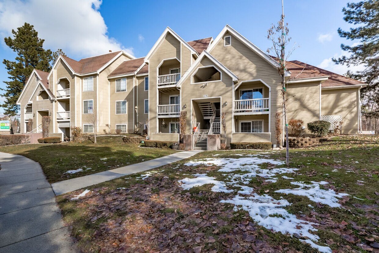 Foto principal - Updated Condo In Excellent Location!