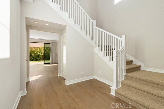 Building Photo - 120 Della