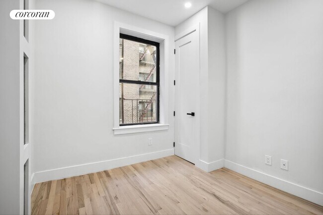Foto del edificio - 206 W 96th St