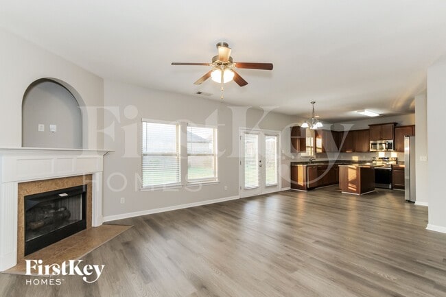 Building Photo - 2045 Kensington Ct