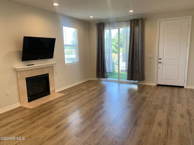 Foto del edificio - 333 Newbury Vista Ln