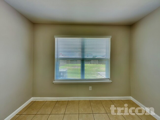 Foto del edificio - 336 Comanche Plains Rd