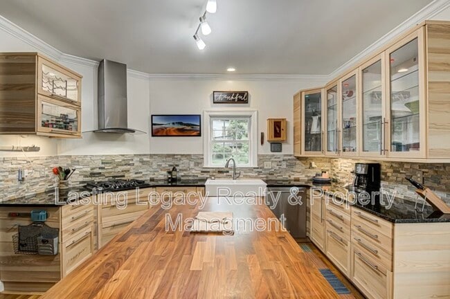 Building Photo - 475 Ashbry Run Dr