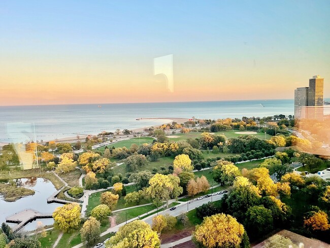 Foto del edificio - 1850 N Clark St