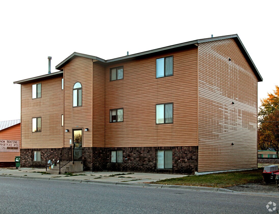 Pryor Place Apartments Apartments in Glencoe, MN