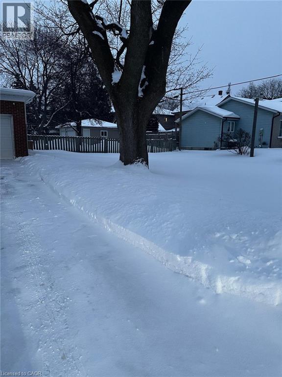 Photo du bâtiment - 68 Jansen Ave