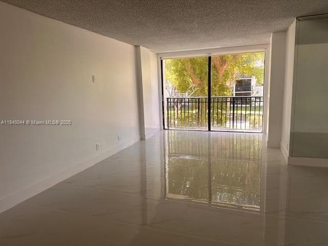 Building Photo - 17021 N Bay Rd