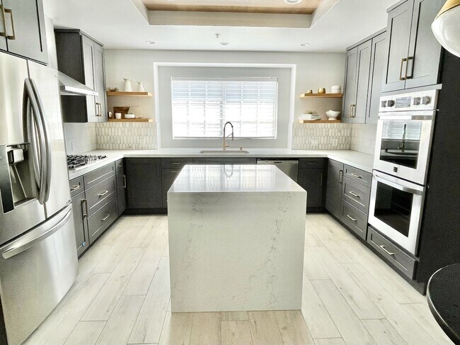 Beautiful NEW Kitchen - 2222 Neilson Way