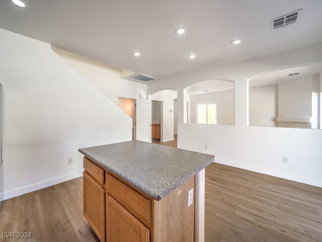 Foto del edificio - 5576 W Sun Temple Ave