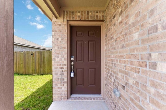 Building Photo - 408 Elaine Vly Dr