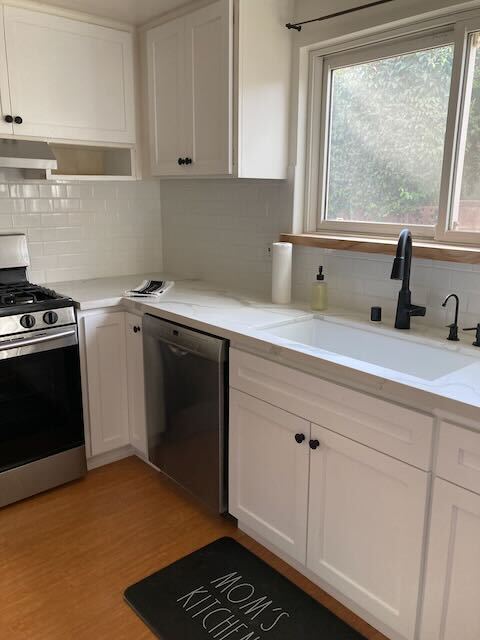 Building Photo - 94 Oakleaf Ave