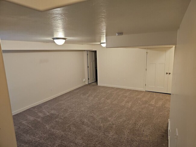 Building Photo - 14912 S Thunder Horse Ln