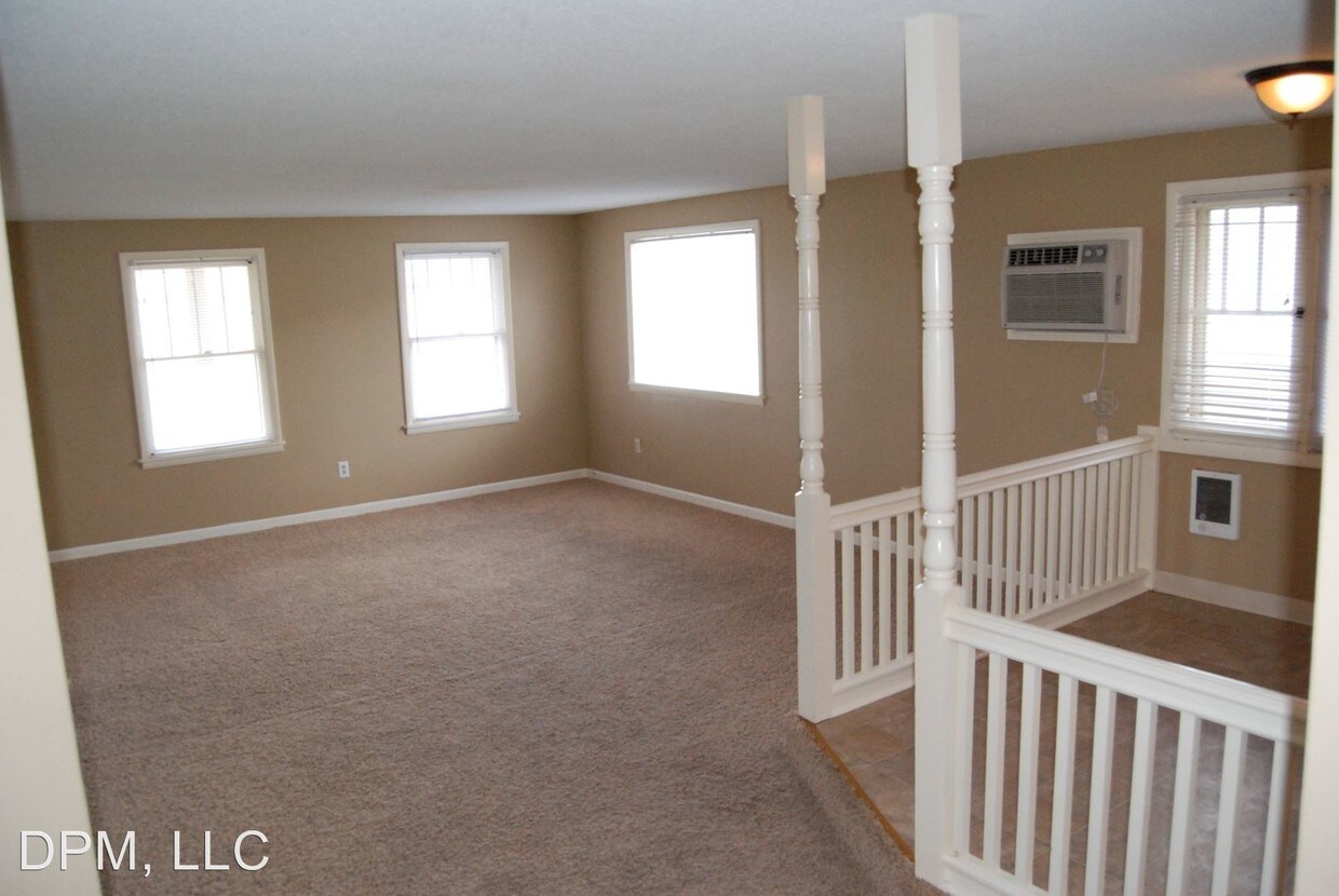 Foto principal - 1109-1113 S 96th Ave