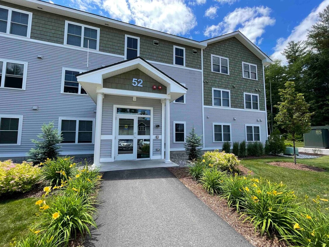 52 E Ridge Dr Unit 306, Milford, NH 03055 Apartment for Rent in