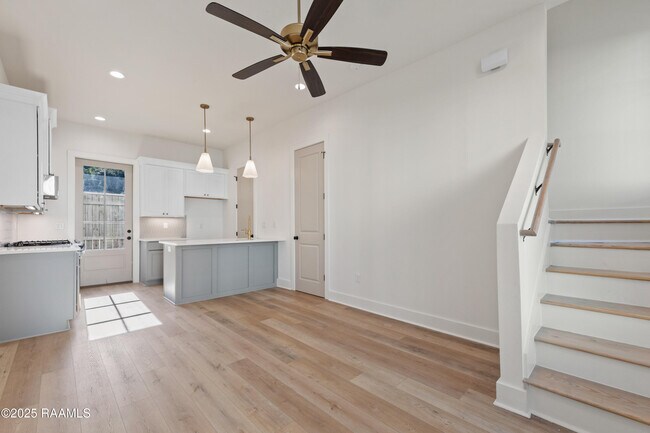 Foto del edificio - 208 Steiner Oaks