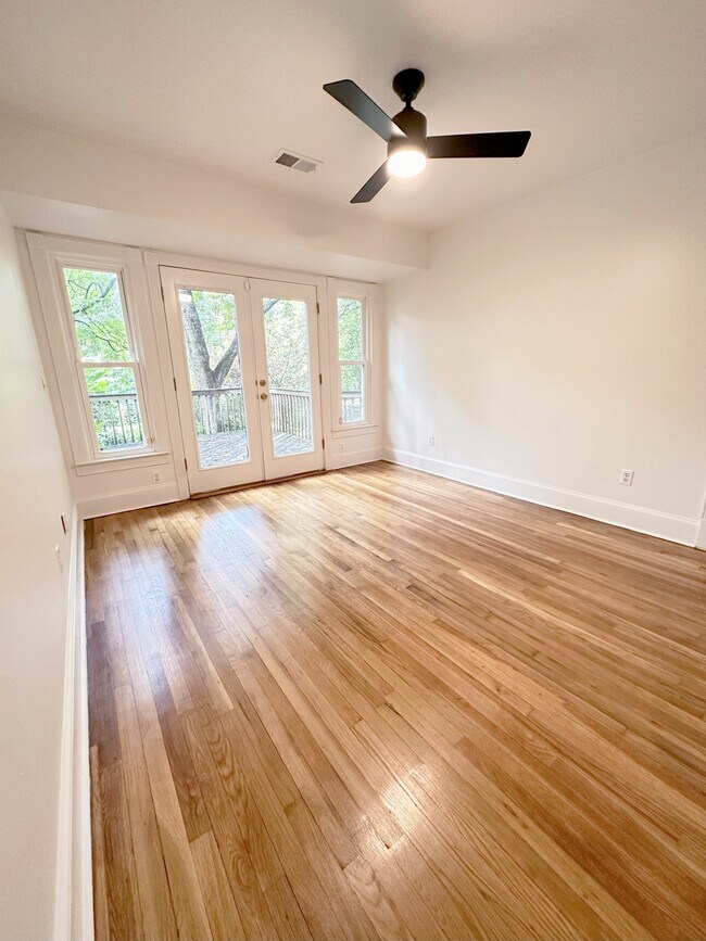 Foto del edificio - 845 Ormewood Ave SE