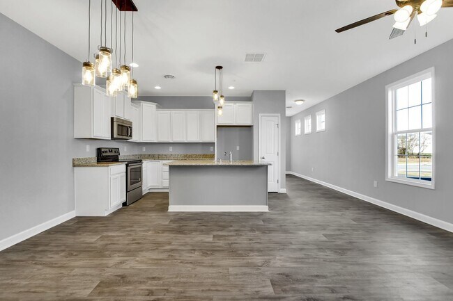 Foto del edificio - 2 br, 2 bath House - 214 S. CENTER STREET