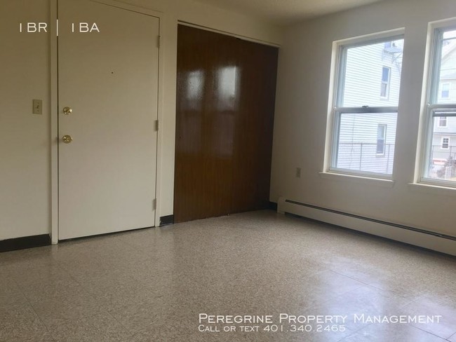 Building Photo - 1 bedroom in Central Falls RI 02863