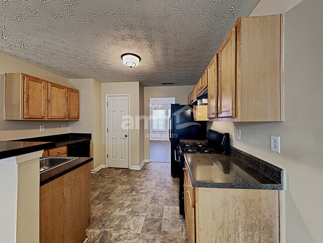 Foto del edificio - 233 Biltmore Way