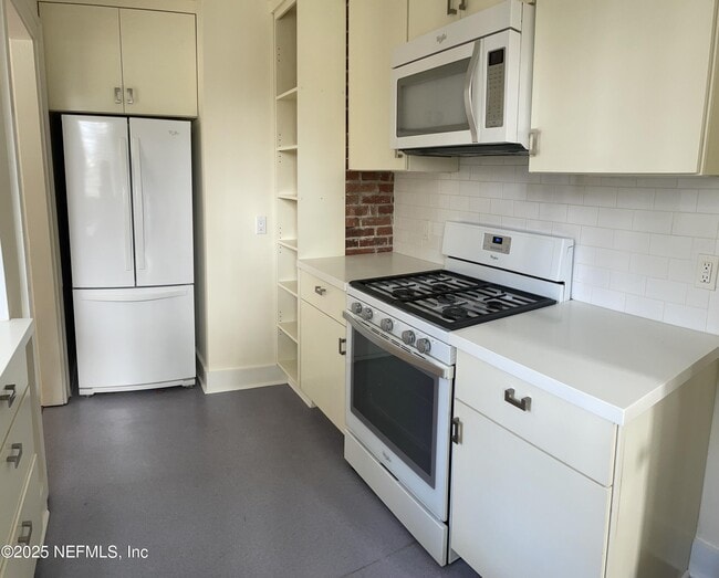Foto del edificio - 1310 N Laura St