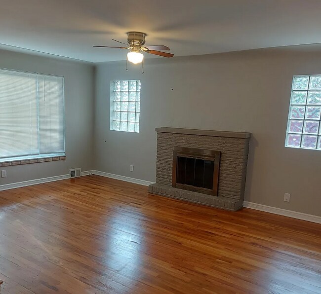 Foto del edificio - 1360 Otis St