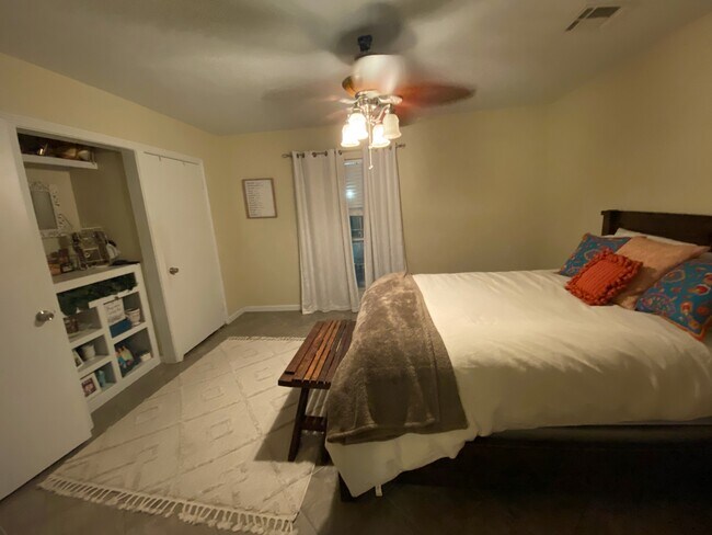 Foto del edificio - 3201 St Charles Ave