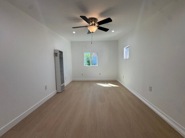 Foto del edificio - 2669 Clyde Ave