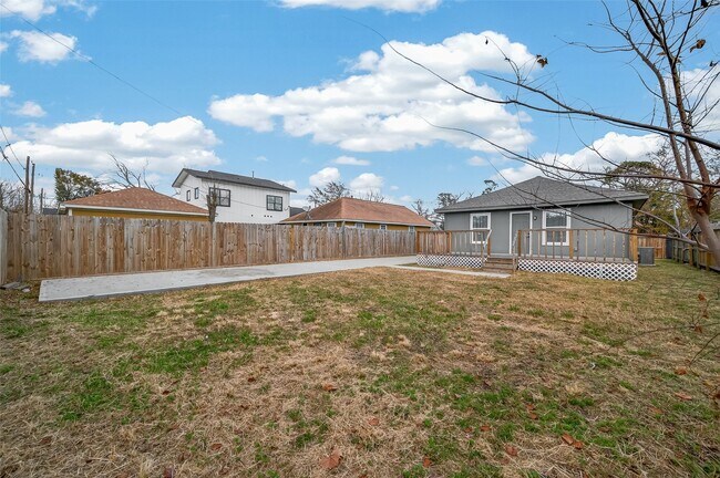 Building Photo - 4309 Beggs St