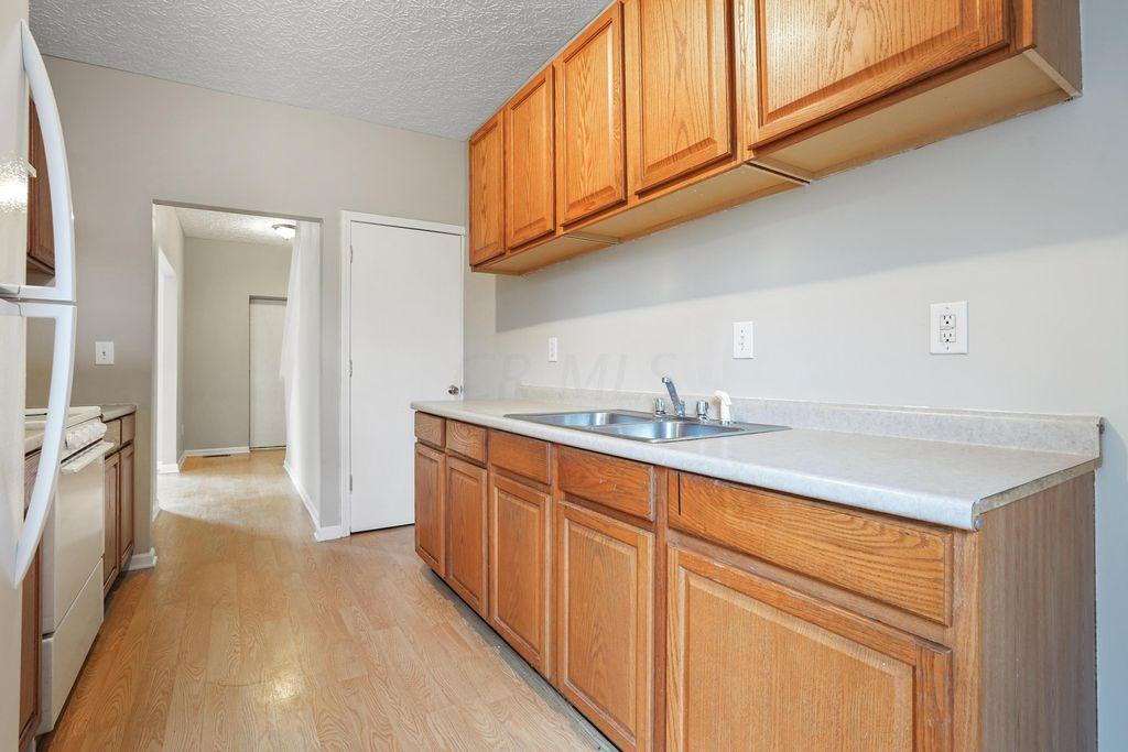 Foto principal - 320-322 E 12th Avenue