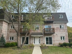 Building Photo - 131 E Winchester Rd