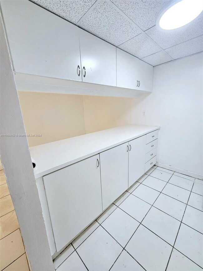 Building Photo - 251 Northwest 177th Street Apt #A-120, Mia...