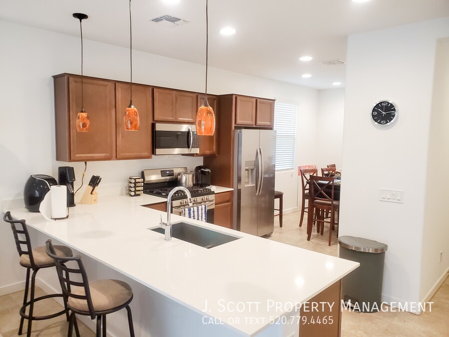 Foto principal - 8922 W Rancho Dr