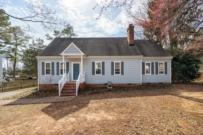 Building Photo - Beautiful 4 Bedroom 3 Bathroom Home in North Chesterfield ***Available Early April***