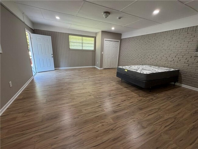 Foto del edificio - 976 Dogwood Way NW