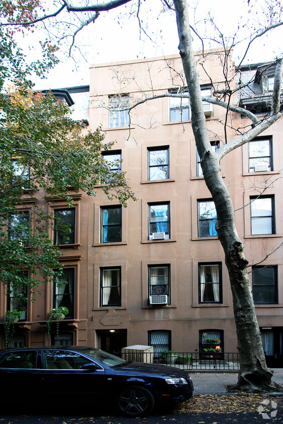 Building Photo - 47 Remsen St