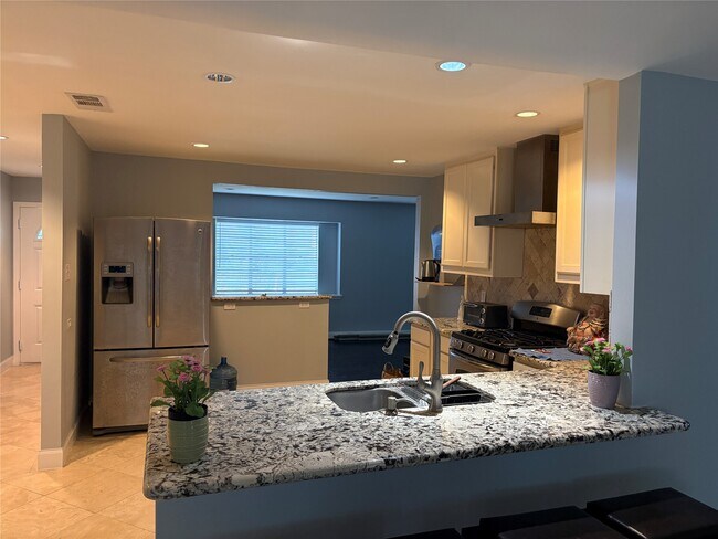 Building Photo - 11703 Triola Ln