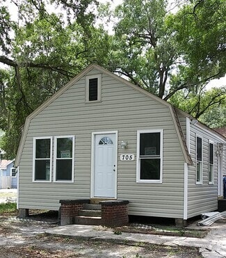Building Photo - 705 E Hanlon St