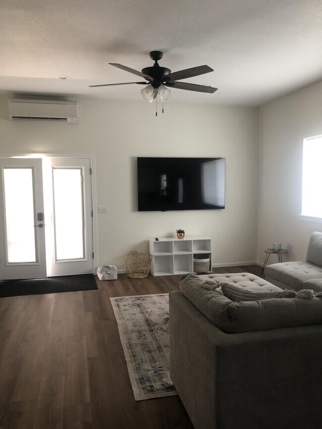Foto del edificio - 1105 Granite Hill Rd
