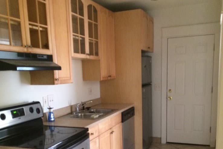 Primary Photo - 3817 Central St