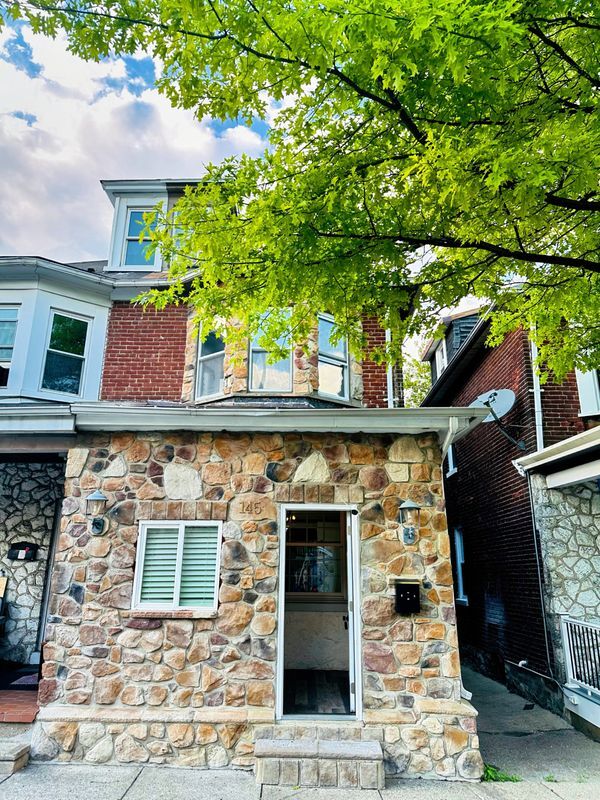 Foto principal - 145 W Wilkes Barre St