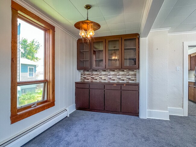 Building Photo - 200 N 3rd St