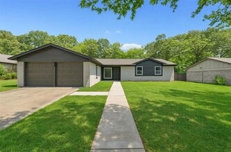 Building Photo - 3412 Spring Valley Dr