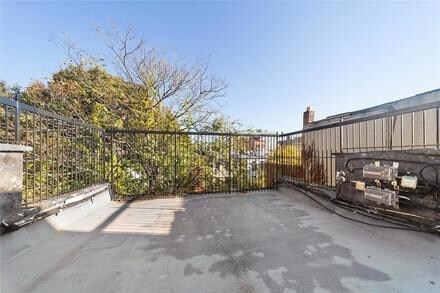 Foto del edificio - 131 W 130th St