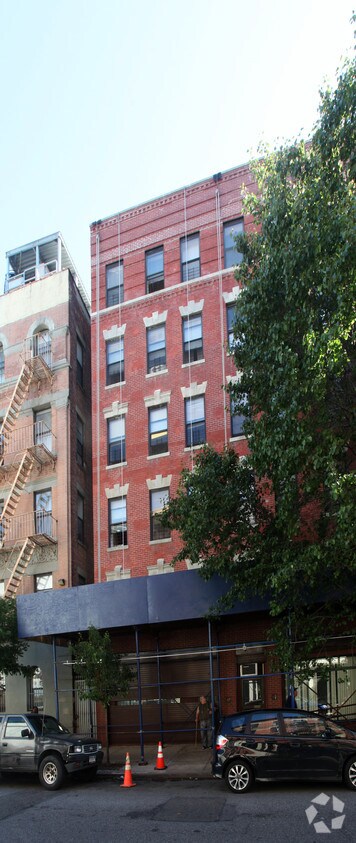 Building Photo - 205-211 E 118th St