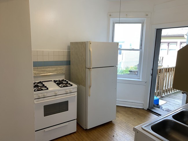 Foto del edificio - 3646 N Kilpatrick Ave