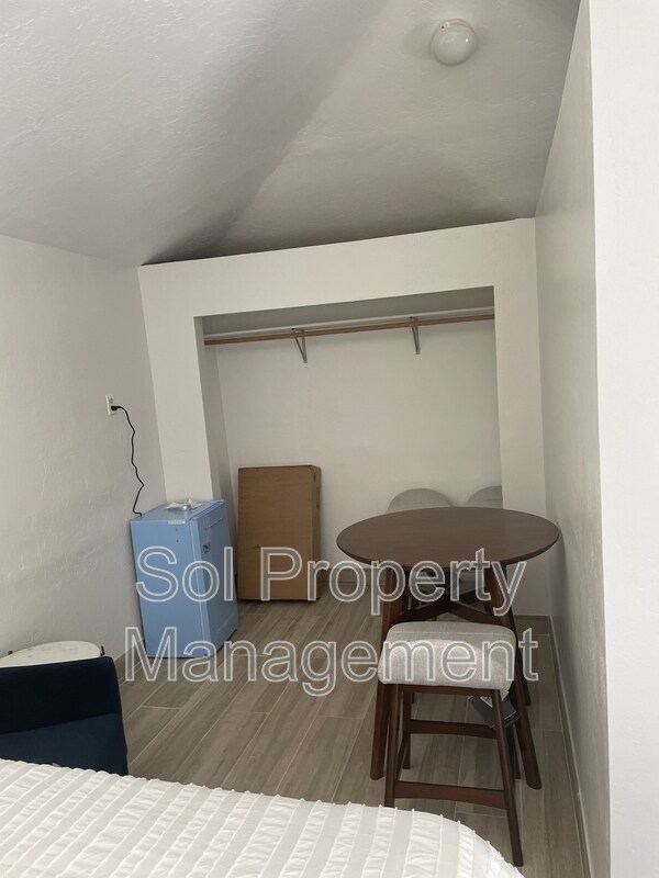 Foto del edificio - 119 Swift St