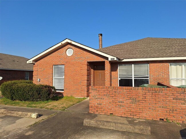 Building Photo - 5841 Brewbaker Blvd