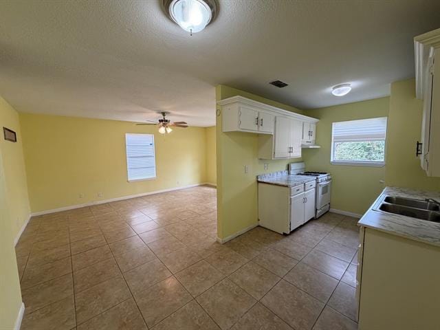 Foto del edificio - 2205 Interurban Blvd
