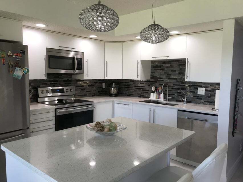 Primary Photo - 5130 Las Verdes Cir
